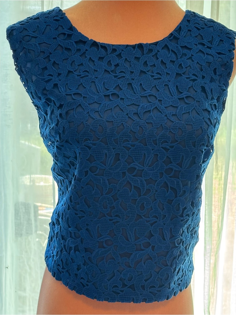 J.Crew Collection Cobalt Blue Guipure Lace Button Back Crop Top 8